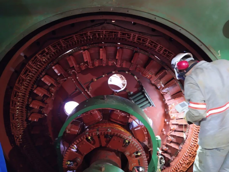 O poder da limpeza invisível: como o jateamento com gelo seco preserva o que realmente importa na indústria