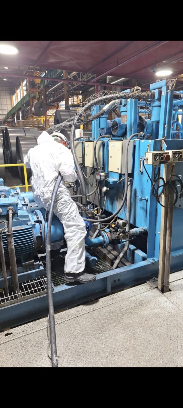 Redução de Custos Industriais com Jateamento com Gelo Seco