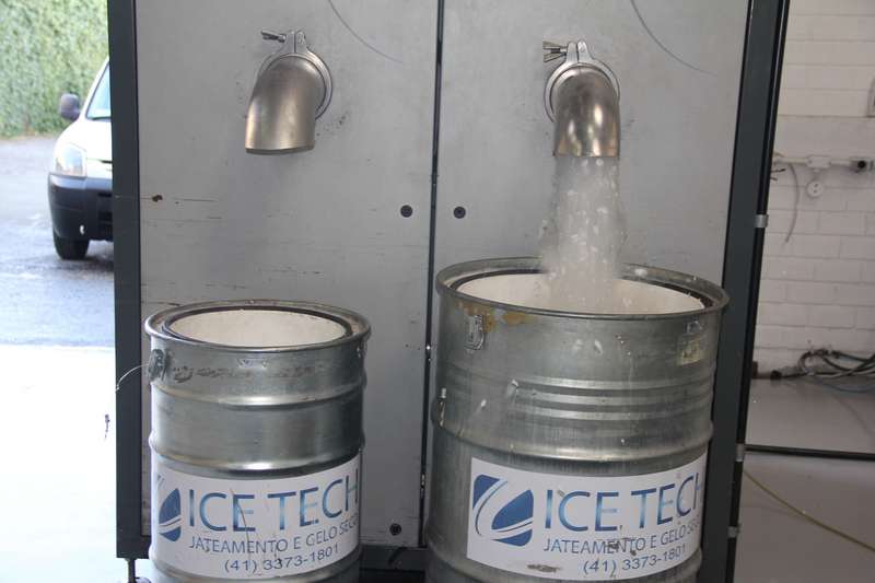 Fabricante de gelo seco